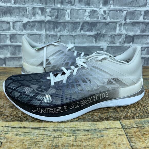 Under Armour FLOW Velociti Elite White Black Sample 3026801-100 Mens Size 11.5 - Picture 1 of 7